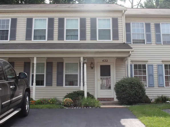 422 Rockwood Dr, Elizabethtown, PA 17022