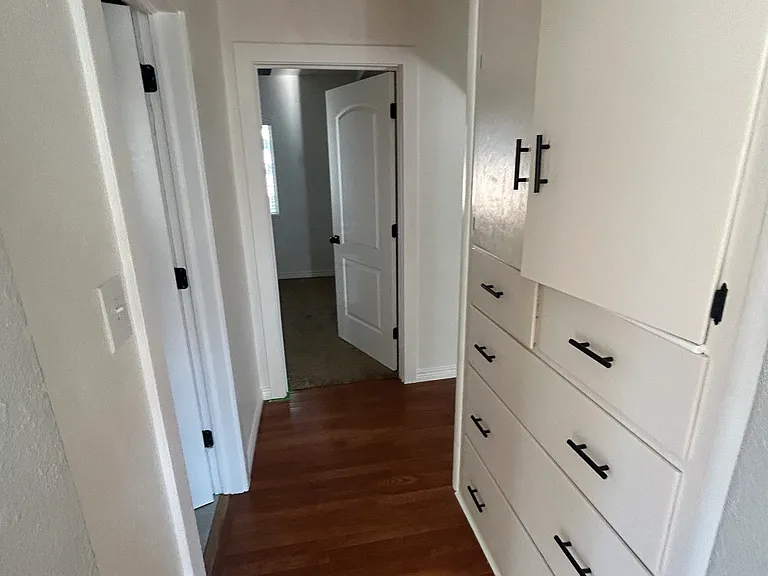 4801 W Irving St — Photo 19