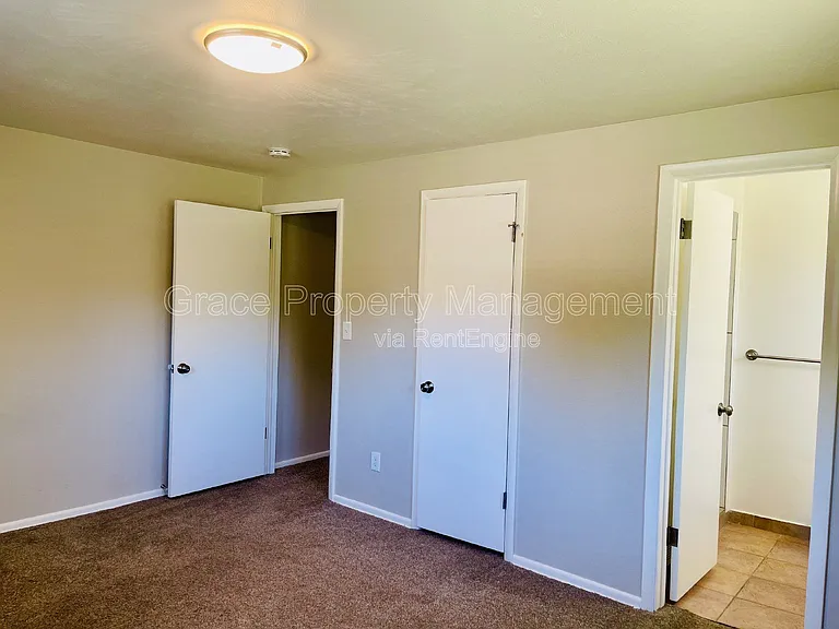 3583 Wright St — Photo 15