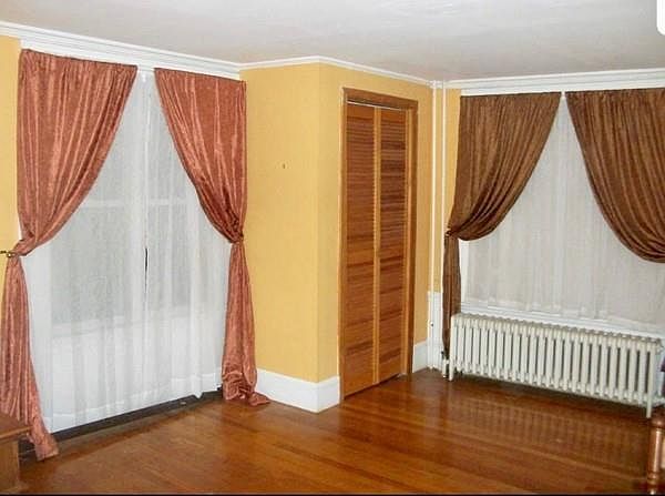 2nd image of 14 Lindenwood Rd #1