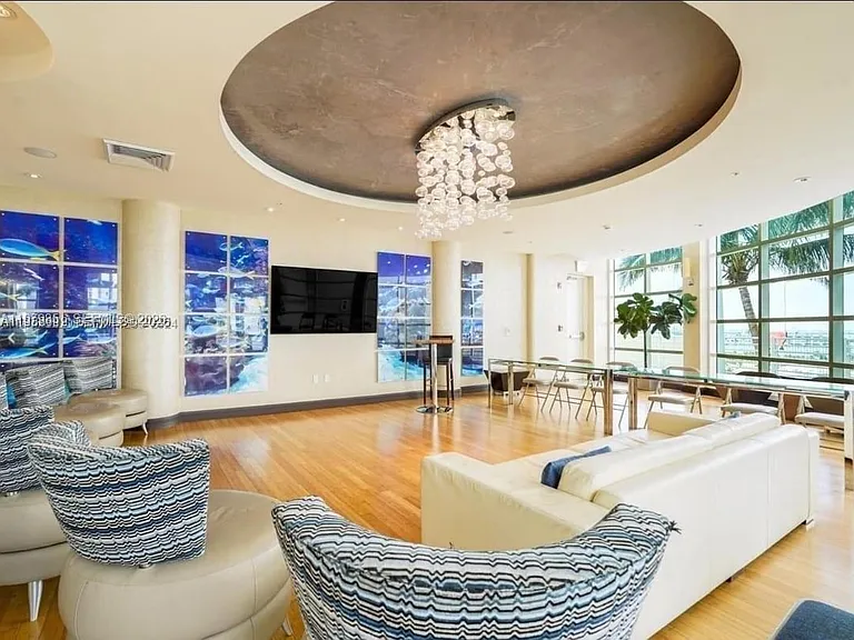 244 NE Biscayne Blvd #440 — Photo 18