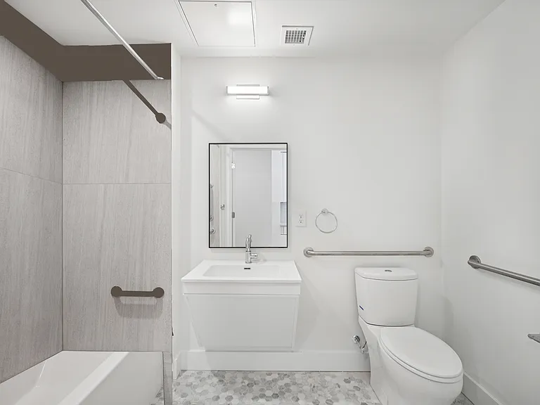 The Howell - 2101 Washington Ave — Photo 35
