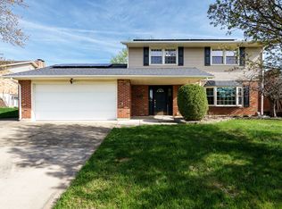 377 Ridgewood Dr, Fairborn, OH 45324