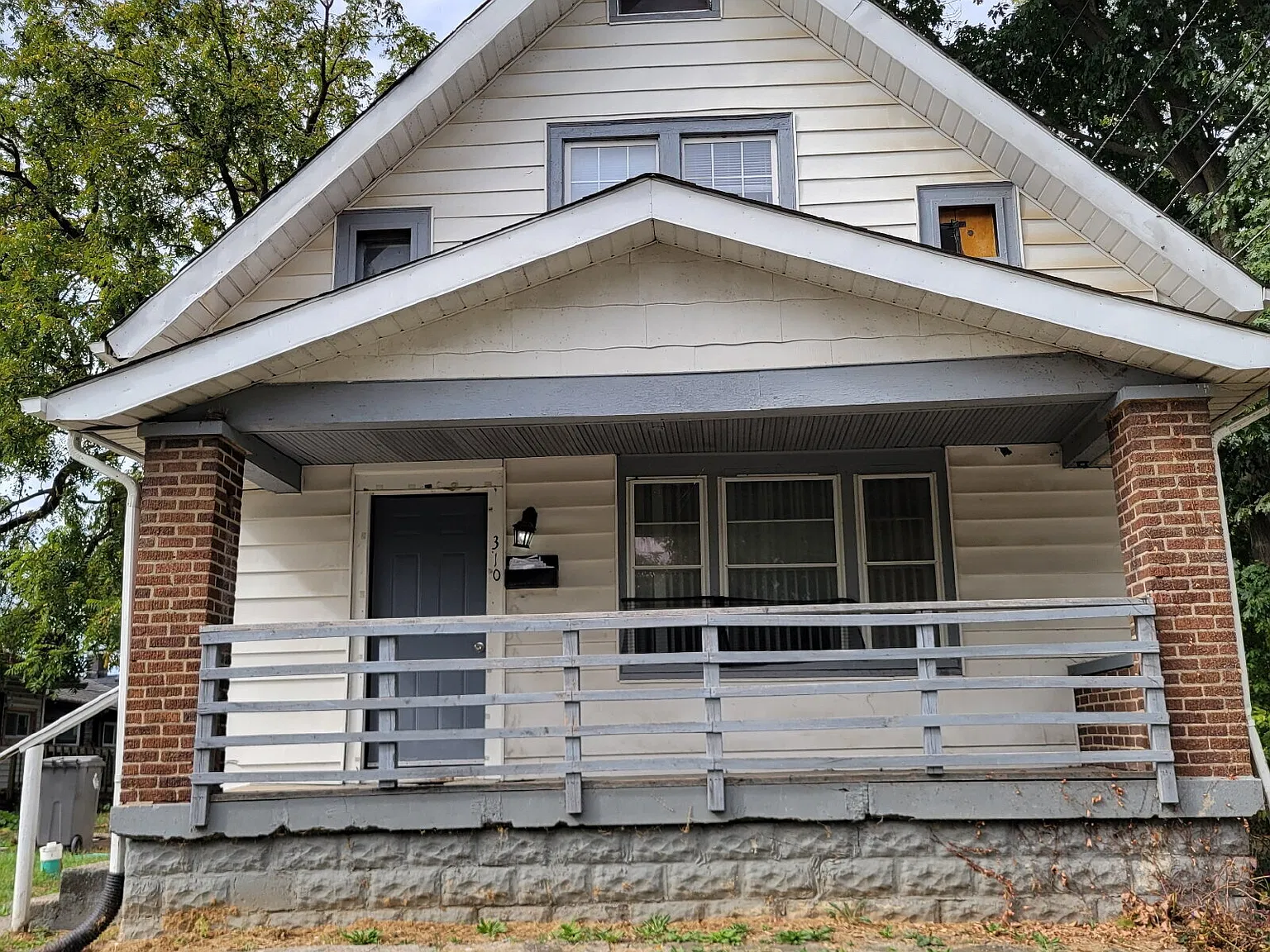 Near Eastside 4BR House ready to LEASE! — Photo 1