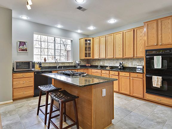 3rd image of 6509 Waldo Ct