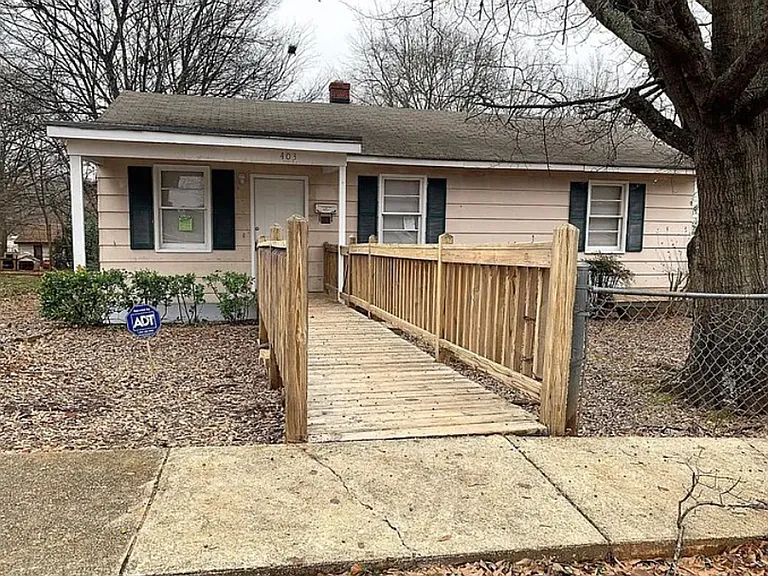 403 Concord Ave — Photo 1