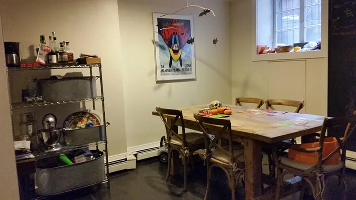 Rented by Brooklyn Bridge | media 9