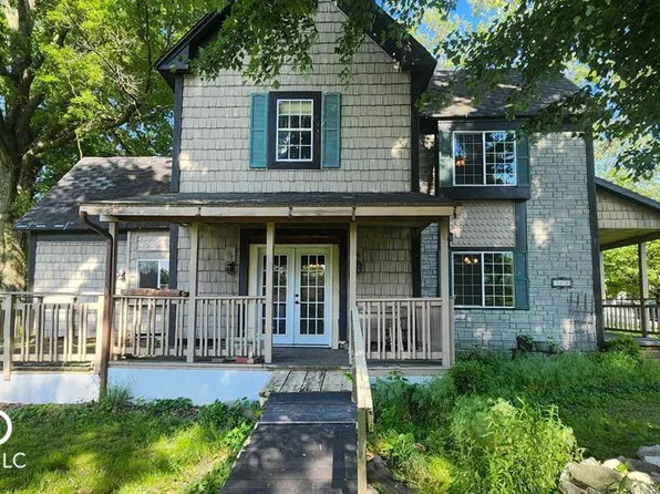 2458 E Cottom Dr, Pimento, IN 47866