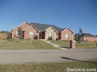 3388 Creek View Ct, Newcastle, OK 73065