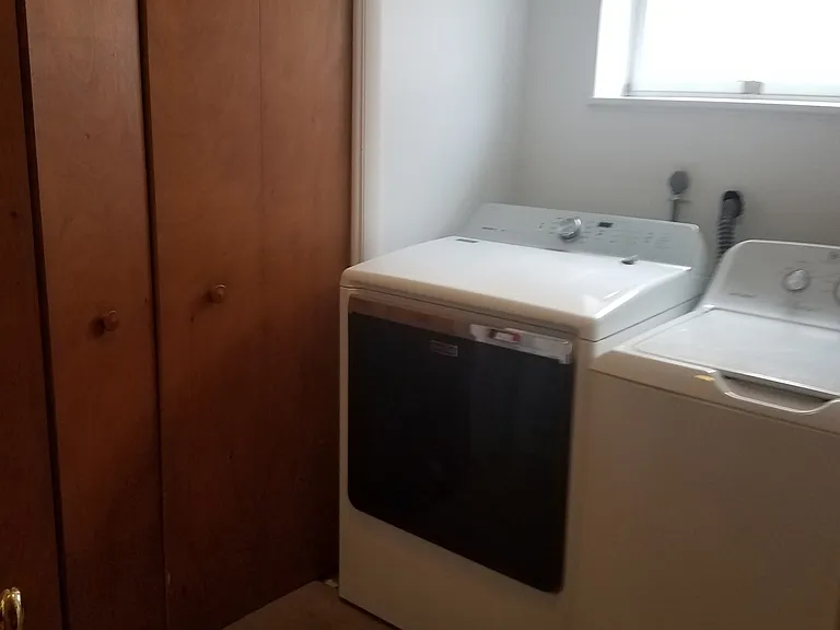 72 Maple Tree Ave #2 — Photo 9