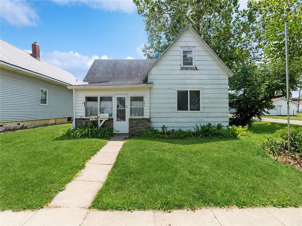 319 W Spring St, Colfax, IA 50054 Zillow