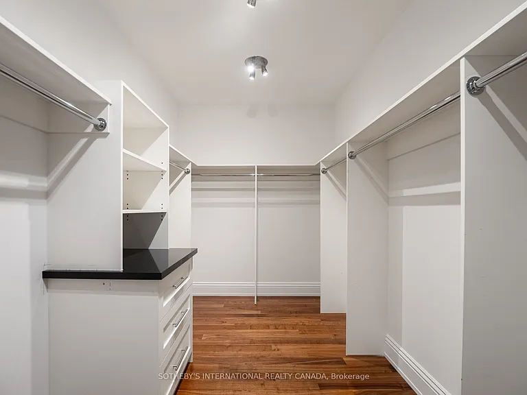 183 Wellington St W #4301 — Photo 23