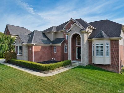 1765 Fenwick Dr, Commerce Township, MI, 48382