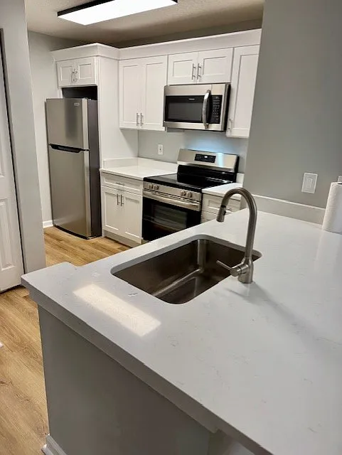 2 bed, 1097 sqft, $2,100 — Photo 4