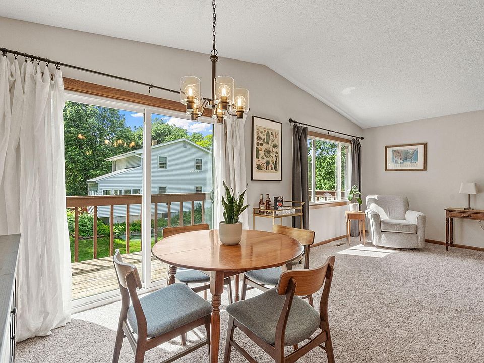 1st image of 4543 Margaret St