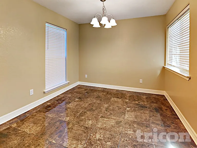 1715 Evesham Dr — Photo 13