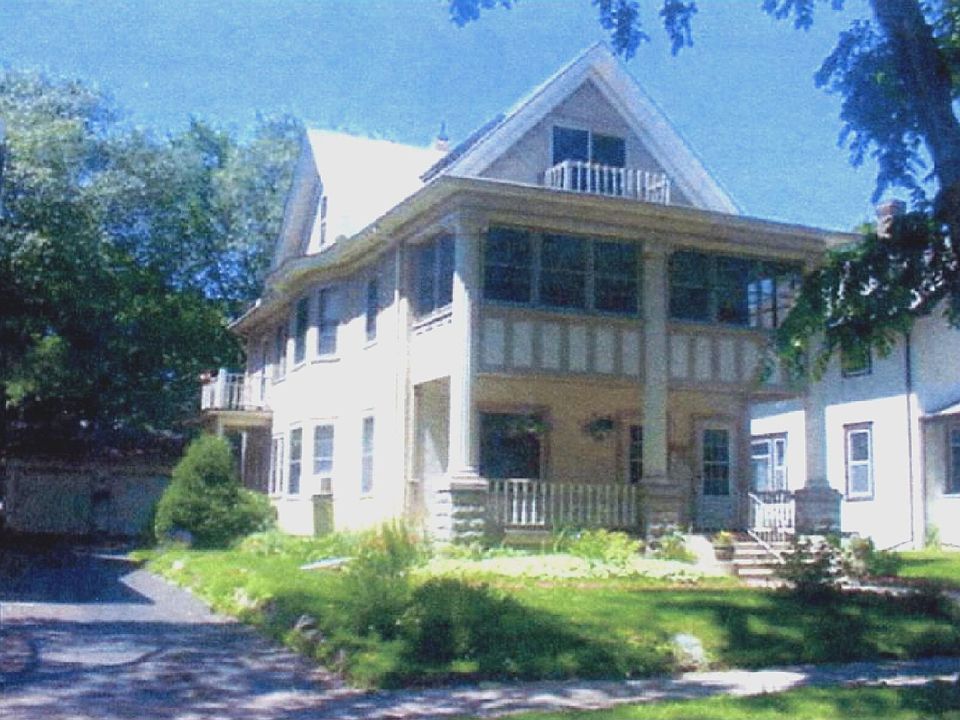 Beautiful Victorian triplex