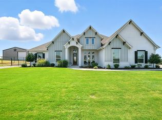 351 Red Bird Dr, Springtown, TX 76082