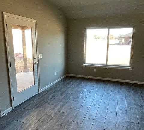 5th image of 5029 N 35th St