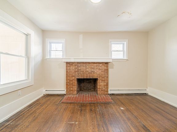 2nd image of 21 N Laclede Ave #1