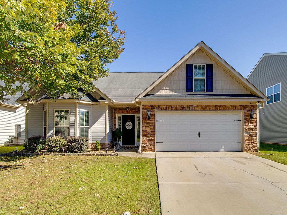 1st image of 280 Masters Dr