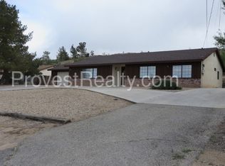 17517 Bangor Ave, Hesperia, CA 92345