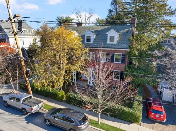 201 Arlington Ave, Providence, RI 02906