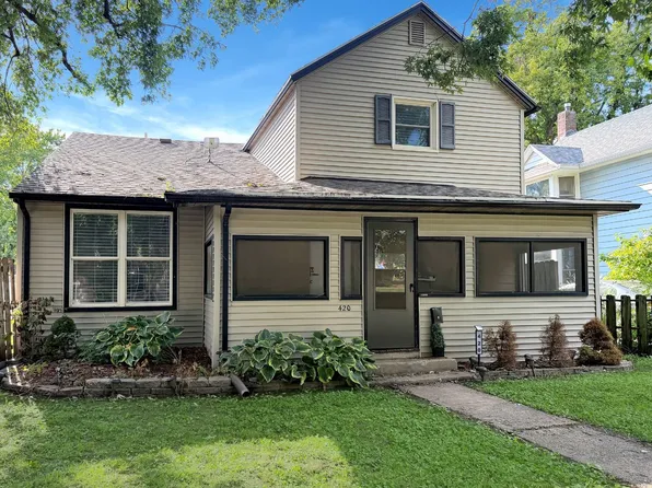 420 7th St, West Des Moines, IA 50265