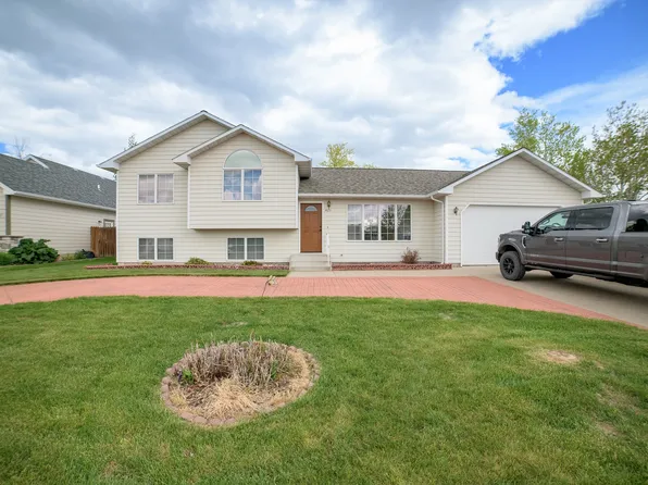 421 32nd Ave NE, Great Falls, MT 59404