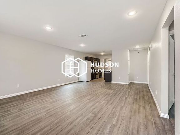 5th image of 25982 Stillbrook Ln