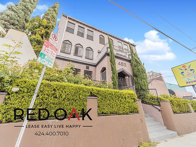 4811 Melrose Ave #205 — Photo 10