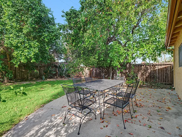 4413 Canoga Dr — Photo 28