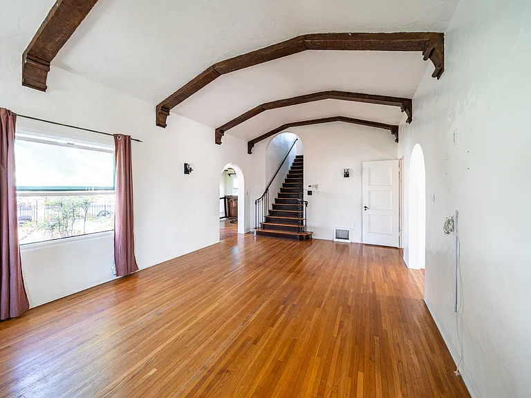 3605 Dove Ct — Photo 5