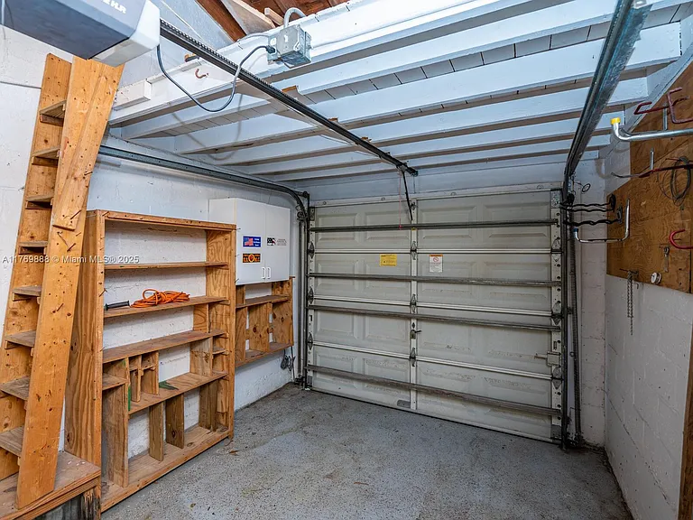 9441 Byron Ave — Photo 50