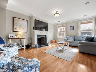 57 High St #2, Charlestown, MA, 02129