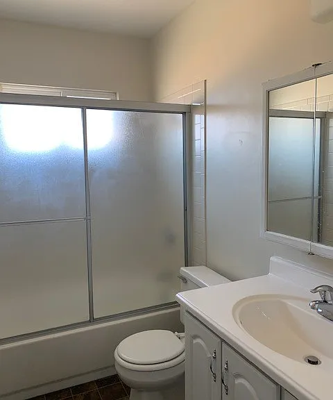 1135 E Lexington Ave — Photo 2