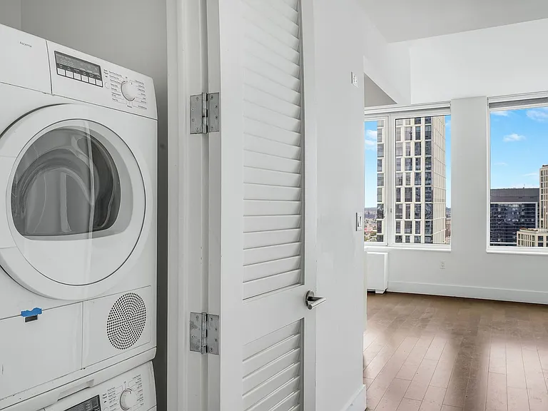388 Bridge St #37D — Photo 11