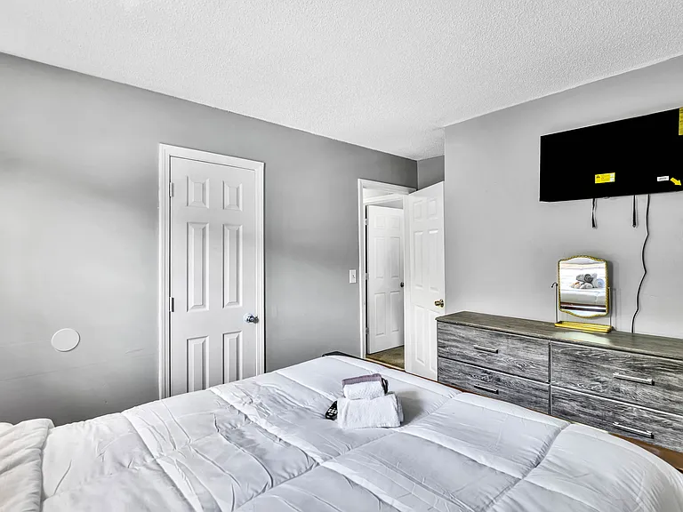 5626 Pine Gate Dr — Photo 22