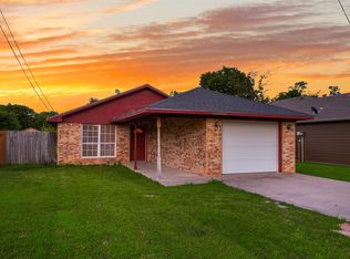 607 Franklin Ave, Pottsboro, TX 75076