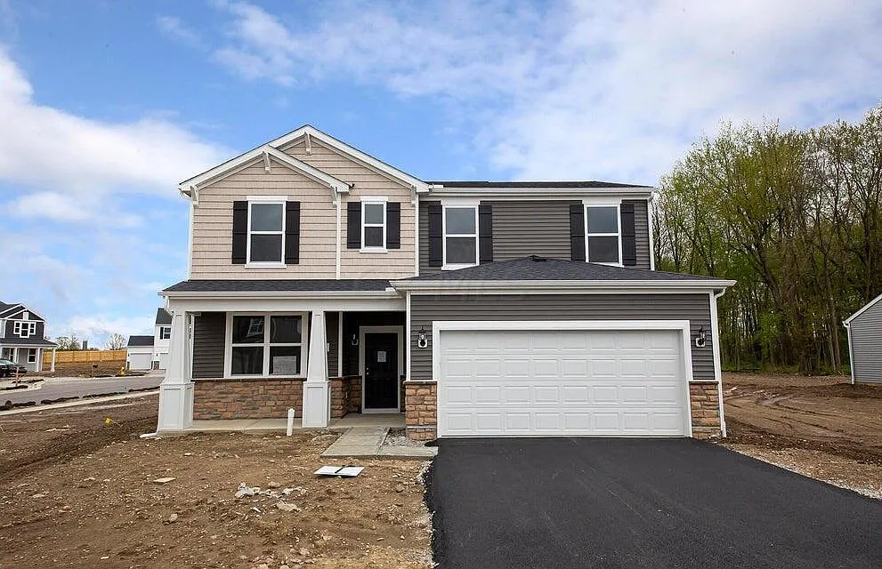 1198 Lake Forest Dr Lot 180 photo 1