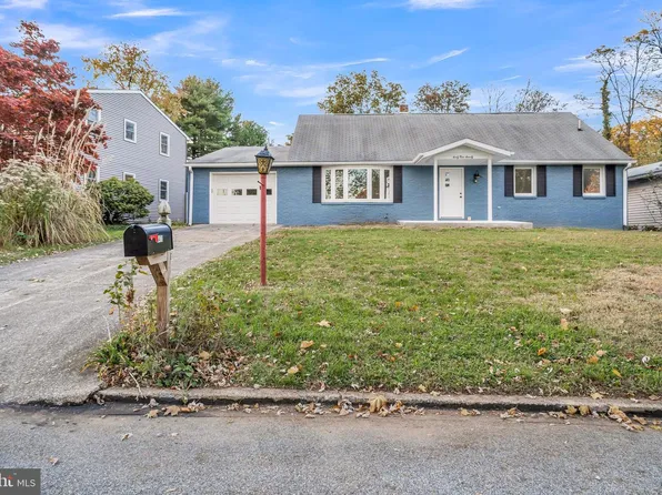 6470 Colchester Ave, Harrisburg, PA 17111