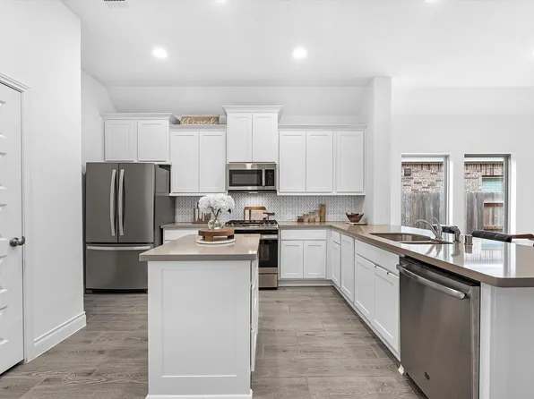 24543 Songlark Bend Dr, Tomball, TX 77375