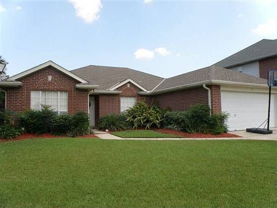 1st image of 17 Tulleries Garden Ln