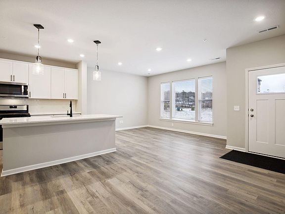 4th image of 14536 Twin Lakes Cir