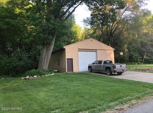 E Brandywine Dr, Gobles, MI 49055