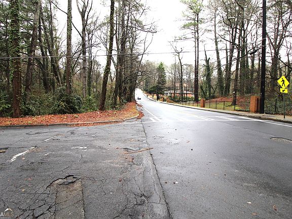 2nd image of 600 Fairburn Rd NW