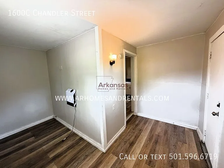 1600C Chandler St — Photo 8