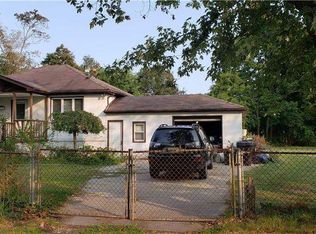 1022 Merriam Rd, Bay Shore, NY 11706