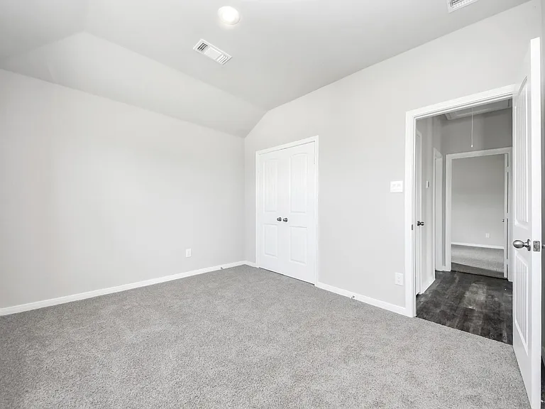 688 Swallow Dr — Photo 25