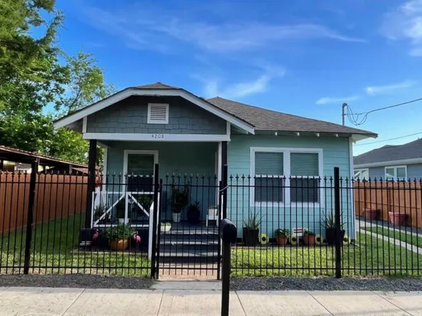 4208 Engelke St, Houston, TX 77003